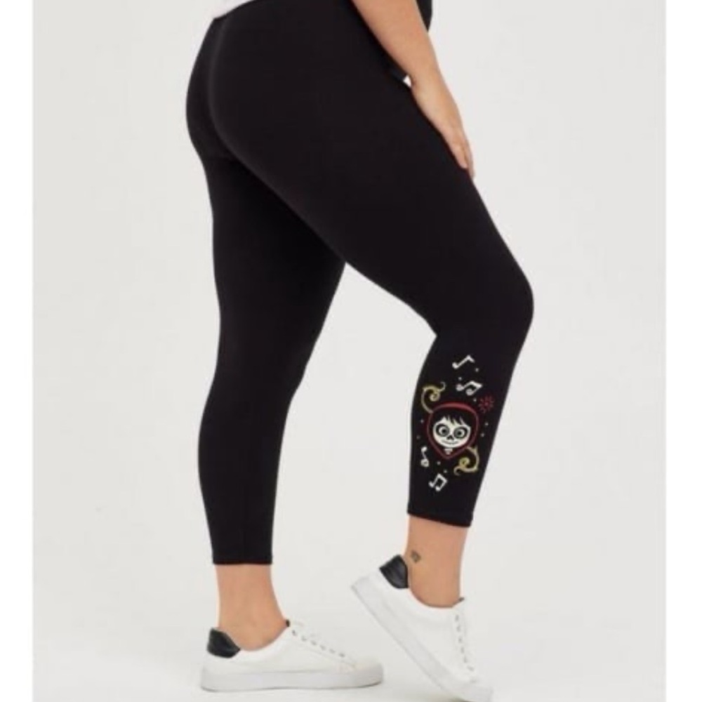 HP๐Torrid Crop Legging - Disney Coco Miguel Guitar - Picture 7 of 10